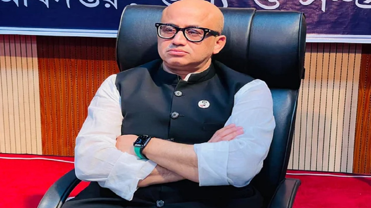 দেশ ছাড়ছেন ডা. মুরাদ?