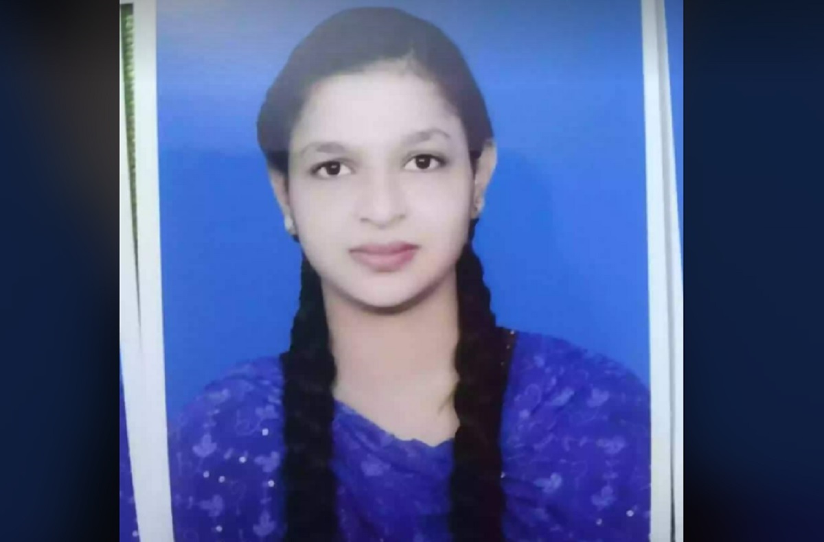 প্রথম হয়েও পুলিশে চাকরি হয়নি মীমের, পুলিশ বলছে ভূমিহীন