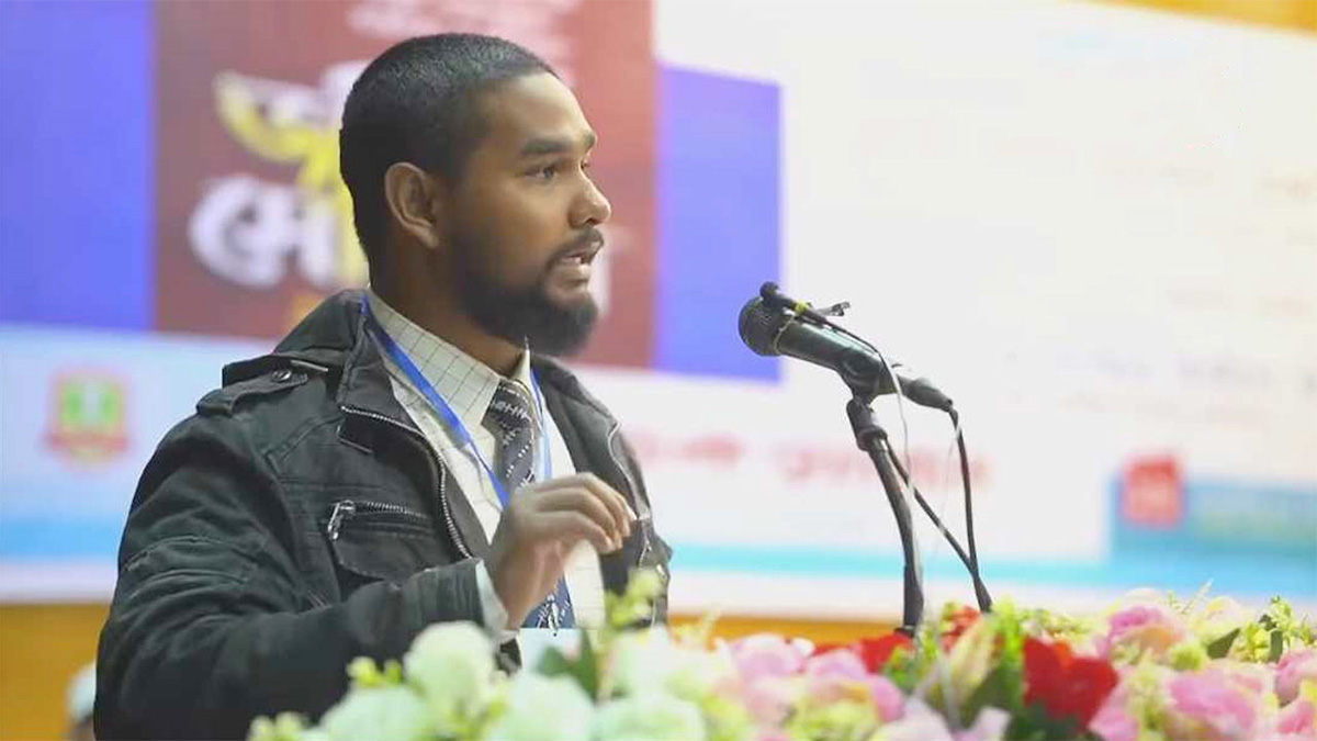 ‘শরীফার গল্প'-এর পাতা ছিঁড়ে চাকরি হারালেন শিক্ষক