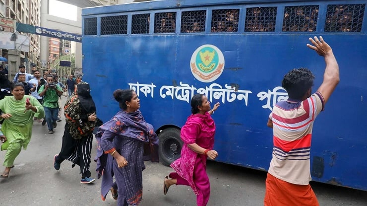 সহিংসতার ঘটনায় দেশে ১২ দিনে গ্রেফতার ৯ হাজার ৬৫৩ জন