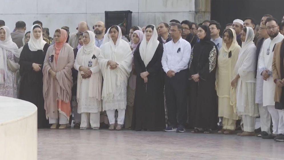 একনজরে রাষ্ট্রীয় মর্যাদায় খালেদা জিয়ার দাফন কার্যক্রমের ছবি