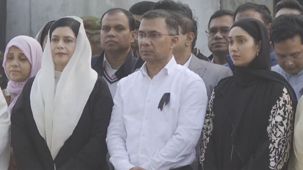 একনজরে রাষ্ট্রীয় মর্যাদায় খালেদা জিয়ার দাফন কার্যক্রমের ছবি