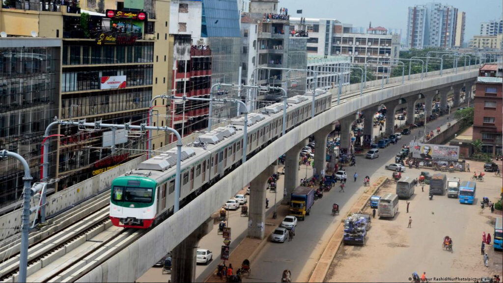 মেট্রোরেল চলাচলের নতুন সময়সূচী প্রকাশ