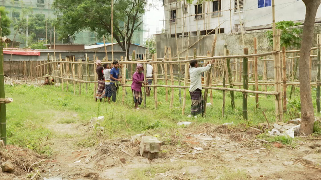 ঈদ ঘিরে প্রস্তুতি চলছে ঢাকার পশুর হাটে