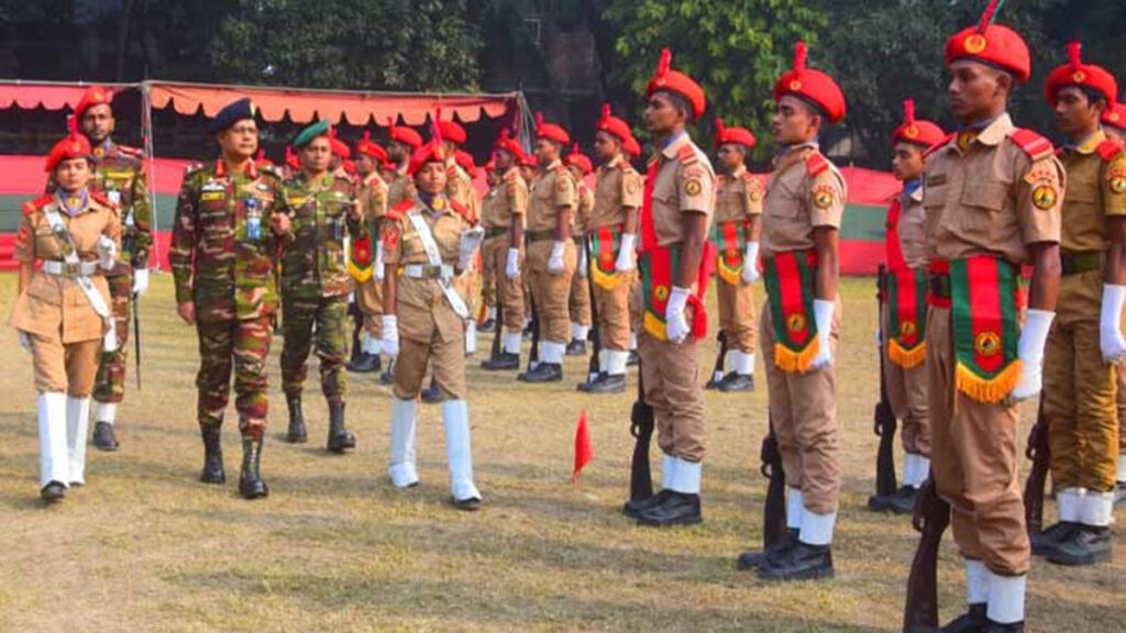 ট্রাফিক নিয়ন্ত্রণে মাঠে থাকবে বিএনসিসি