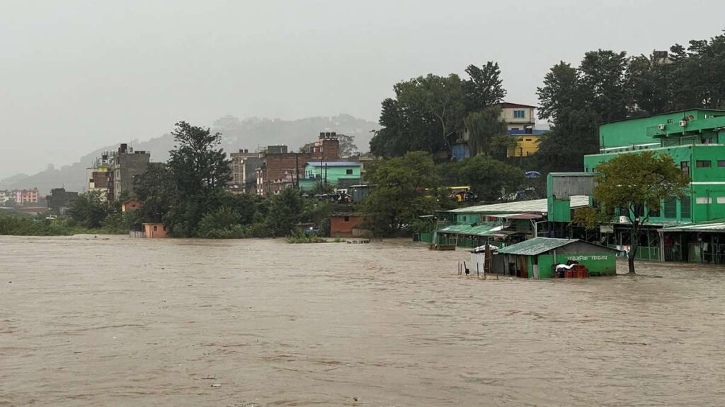 নেপালে বন্যা-ভূমিধসে নিহত শতাধিক