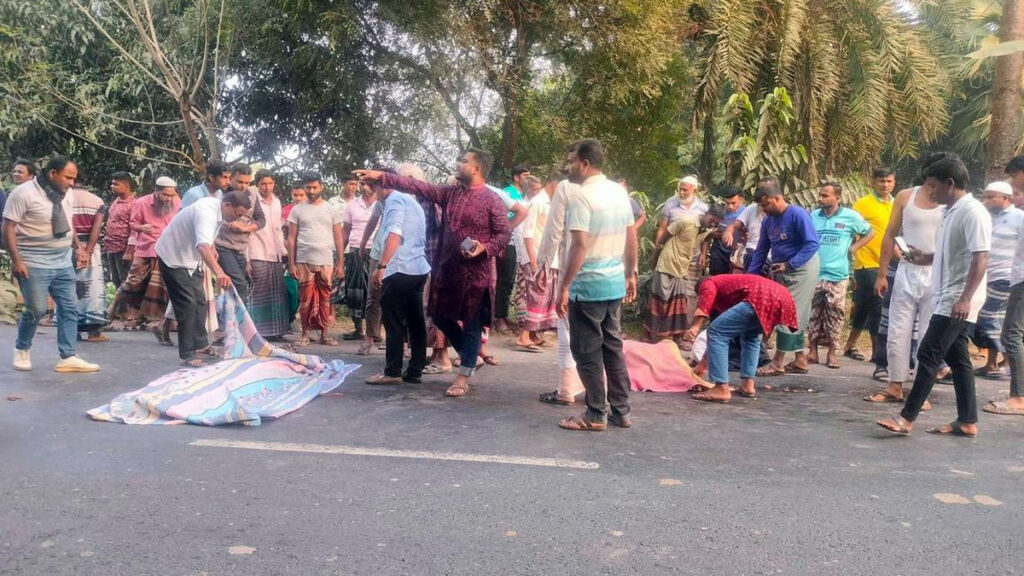 রাজশাহীতে বাসচাপায় মোটরসাইকেল আরোহী দু’জন নিহত